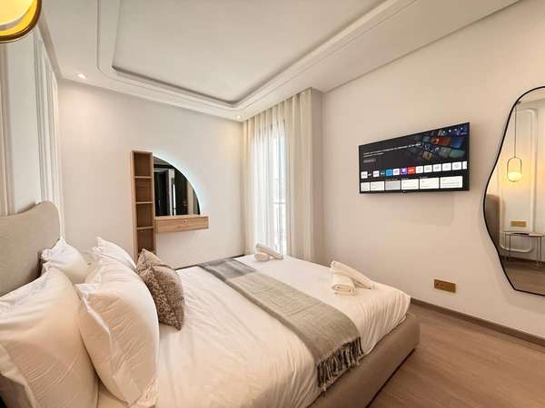 ROSEWOOD 38