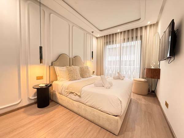 ROSEWOOD 9